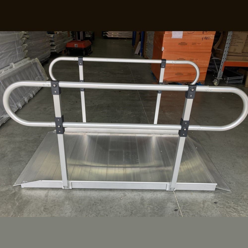 Walking/Wheel chair access ramp with Hand Rails, 1.5m, 385 kg Capacity