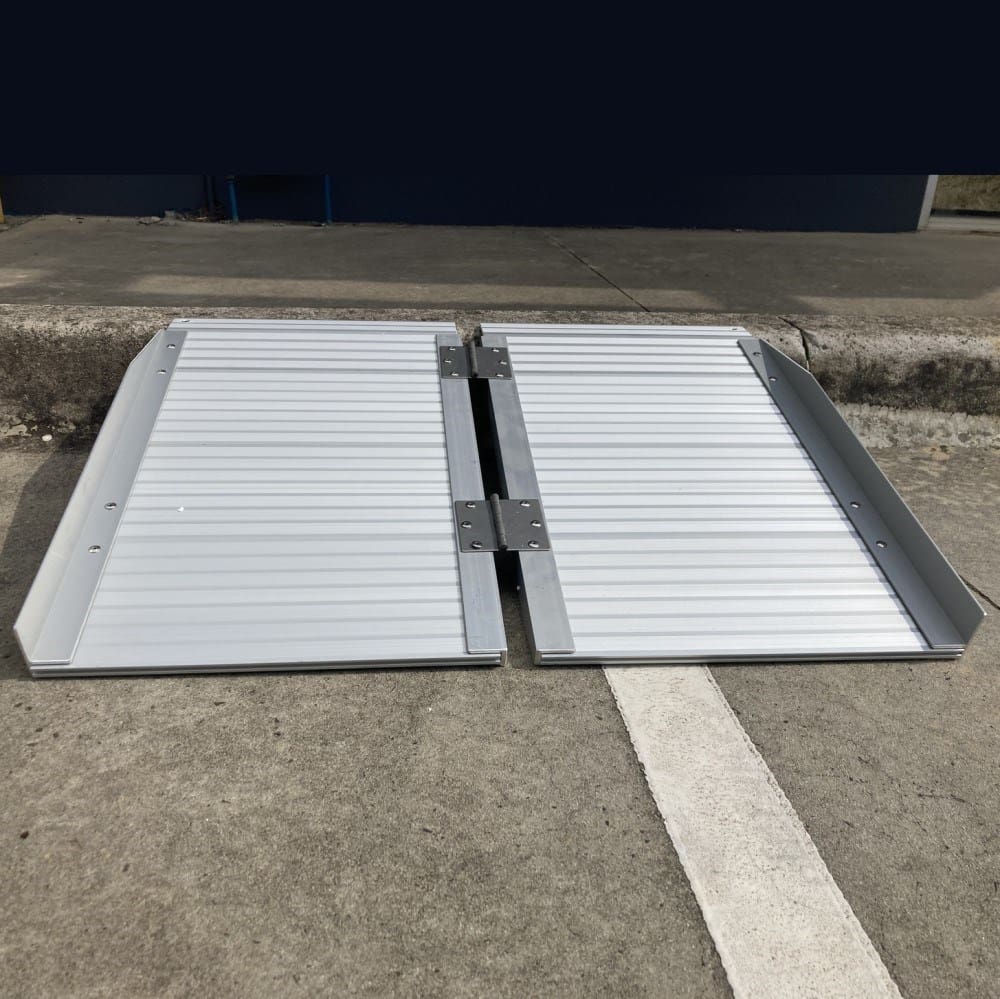 Aluminium Wheelchair/ Scooter Ramp Portable