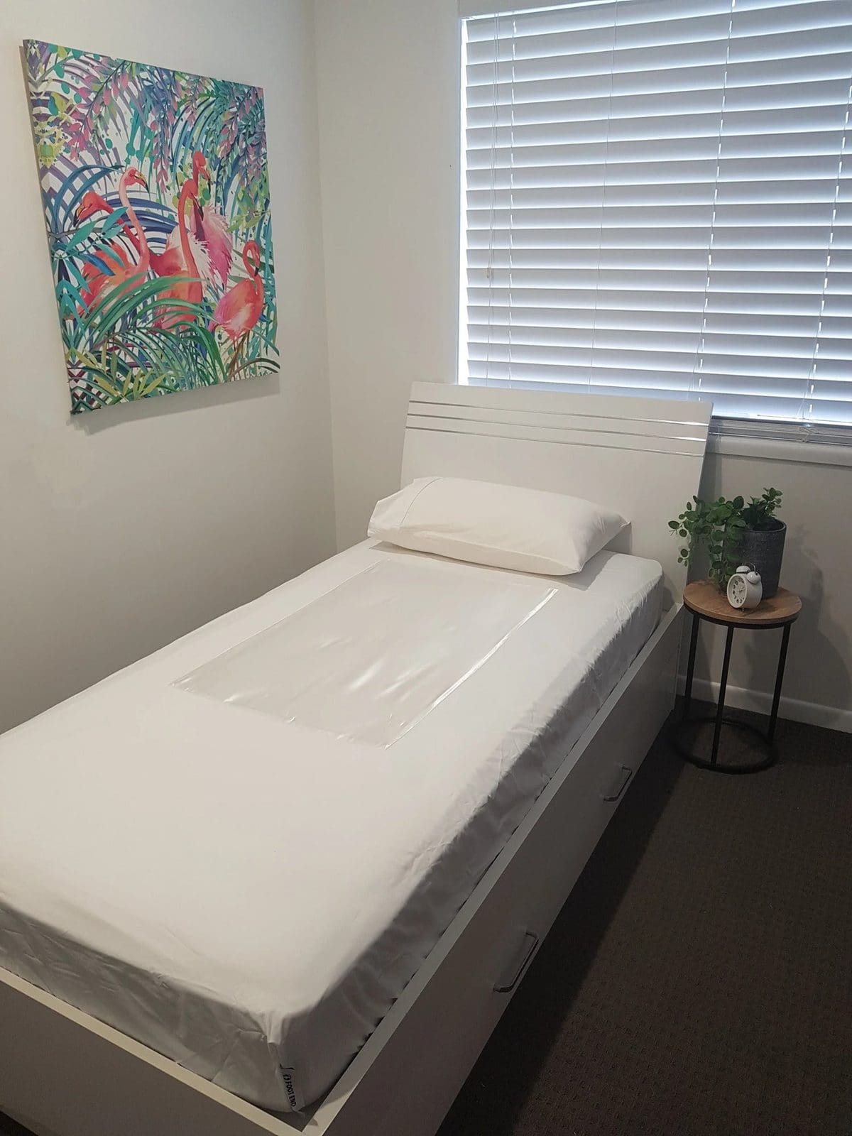 WonderSheet Plus Fitted Satin Panel Sheet - Image 2