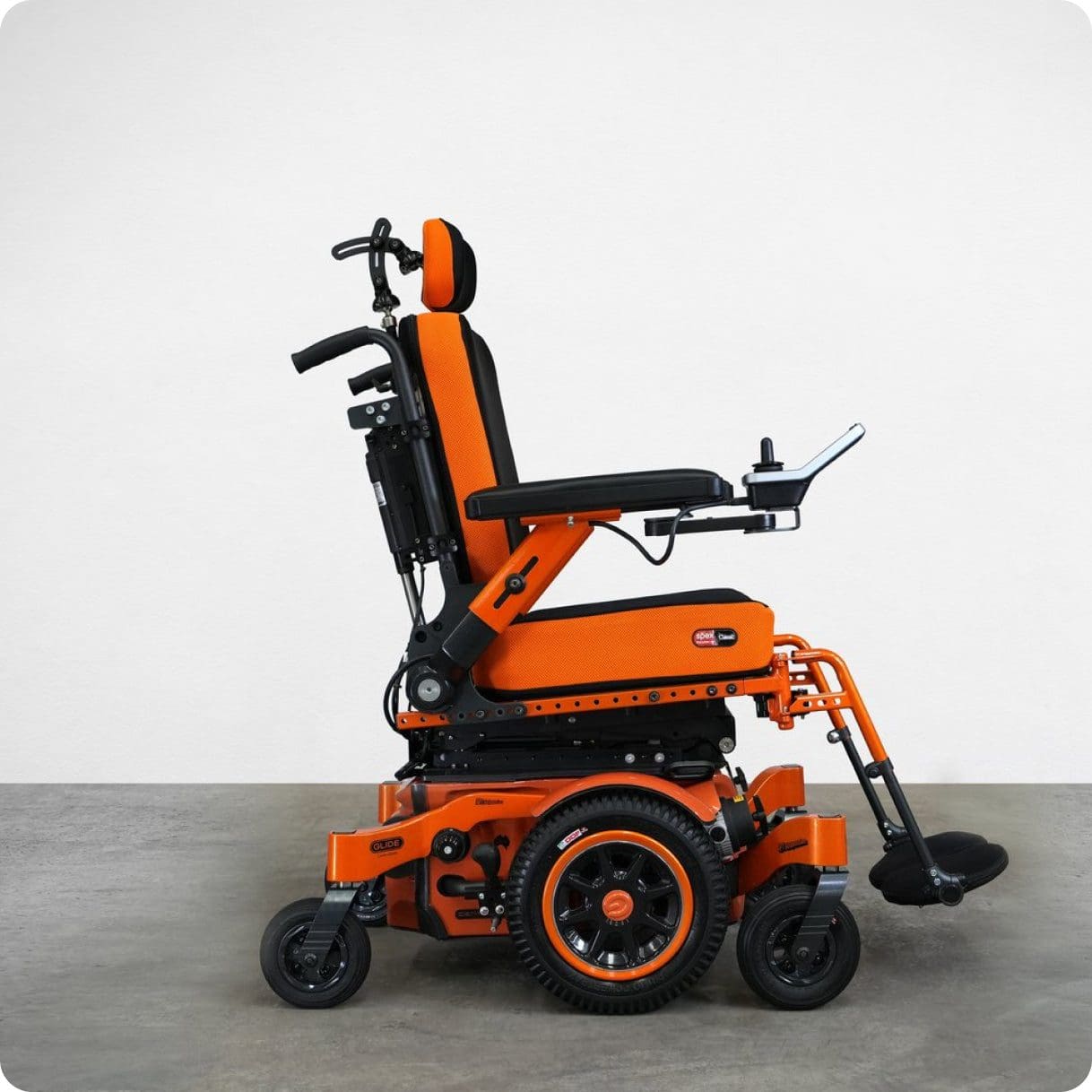 Glide Centro 2.0 Mid Wheel Drive Power Wheelchair - Image 2